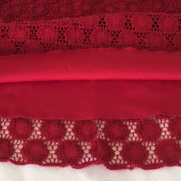 Vintage Bill Blass stretch knit red lace top - Picture 4 of 8